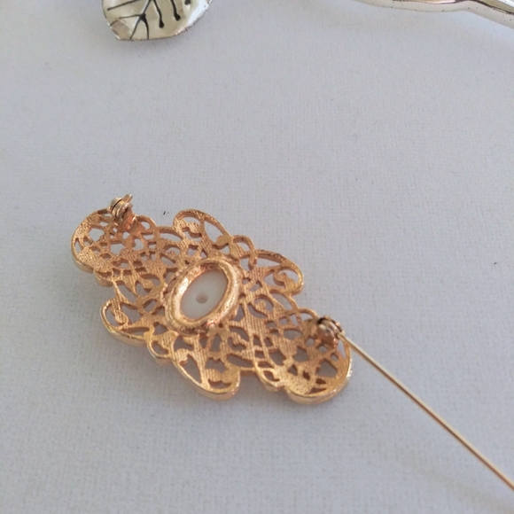 Vintage Filigree Brooch - Picture 6 of 7